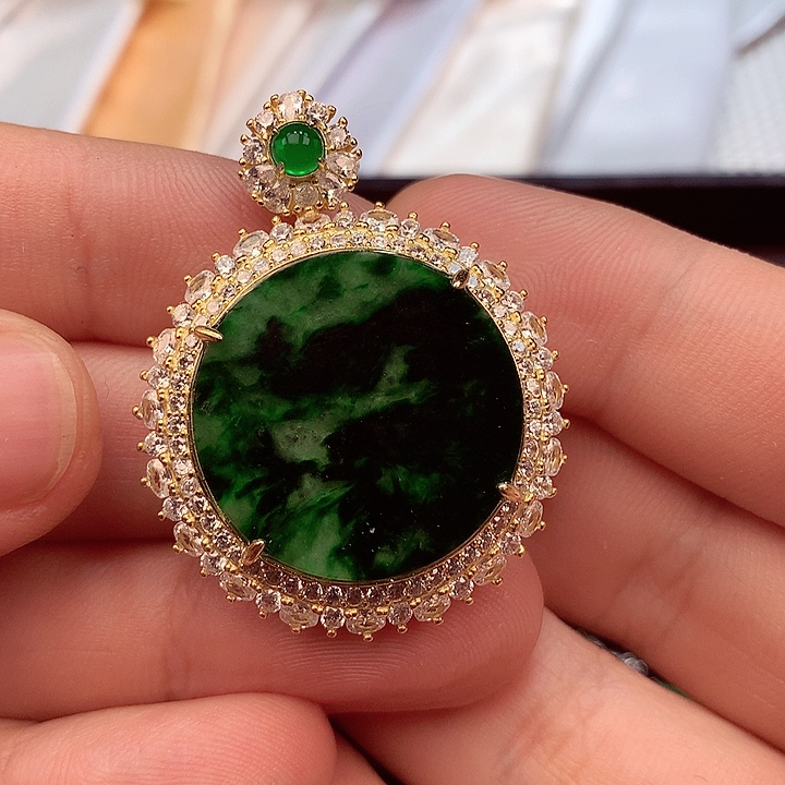 翡翠颈饰银S925镶嵌翡翠