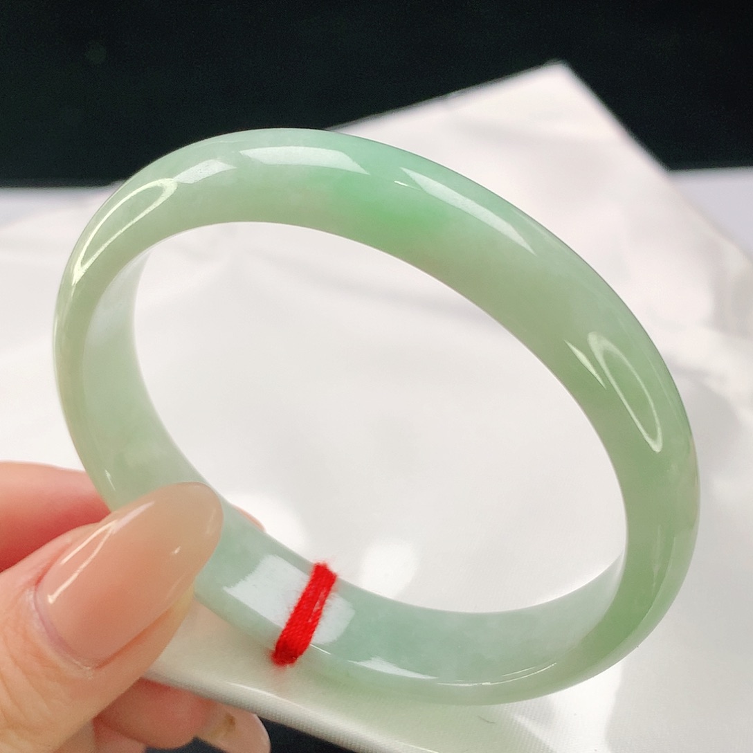 未镶嵌手镯翡翠55.3贵妃镯