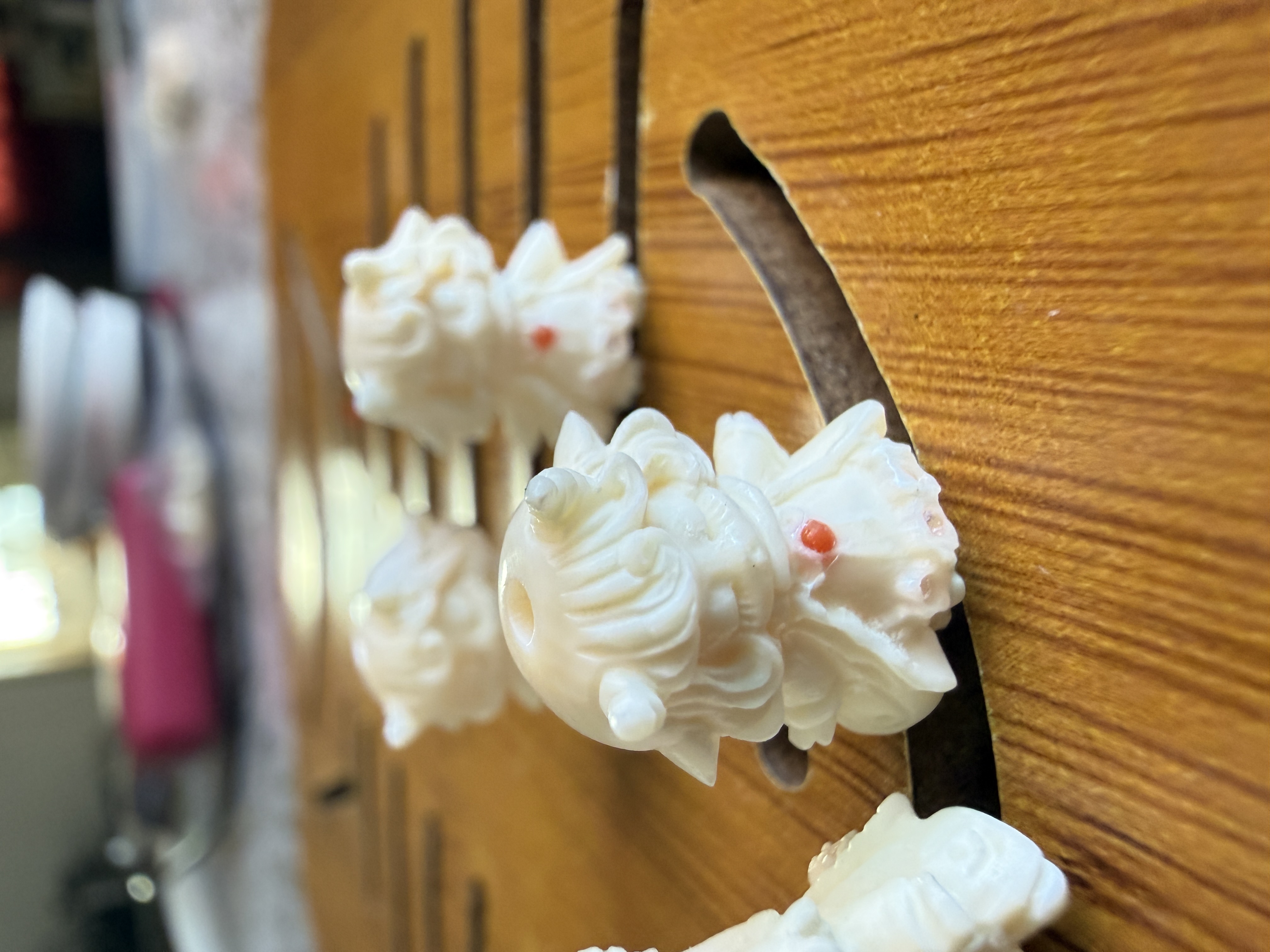 天然猛犸象牙八角娃娃吊坠手串手链配饰时尚搭配保真