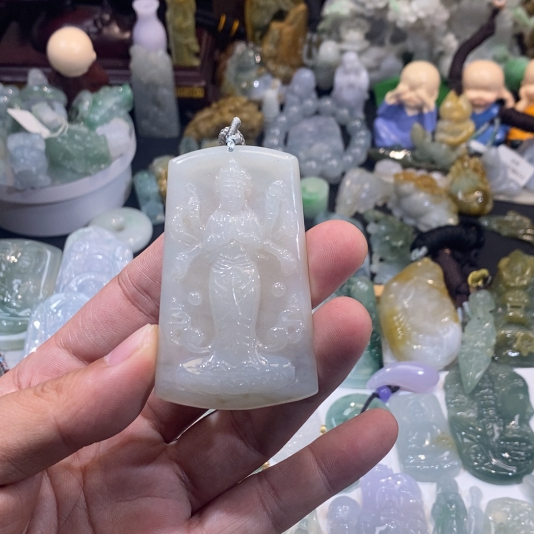 翡翠未镶嵌吊坠(不含链)千手观音