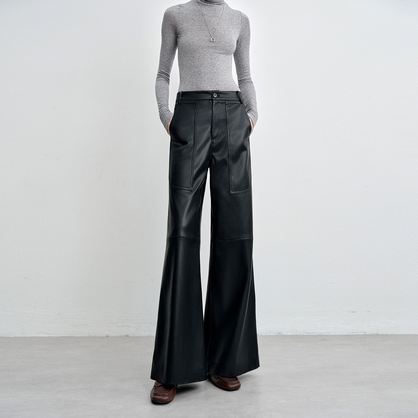 FLAME QUEEN/火焰皇后百搭皮裤 直筒皮裤女高级休闲长裤