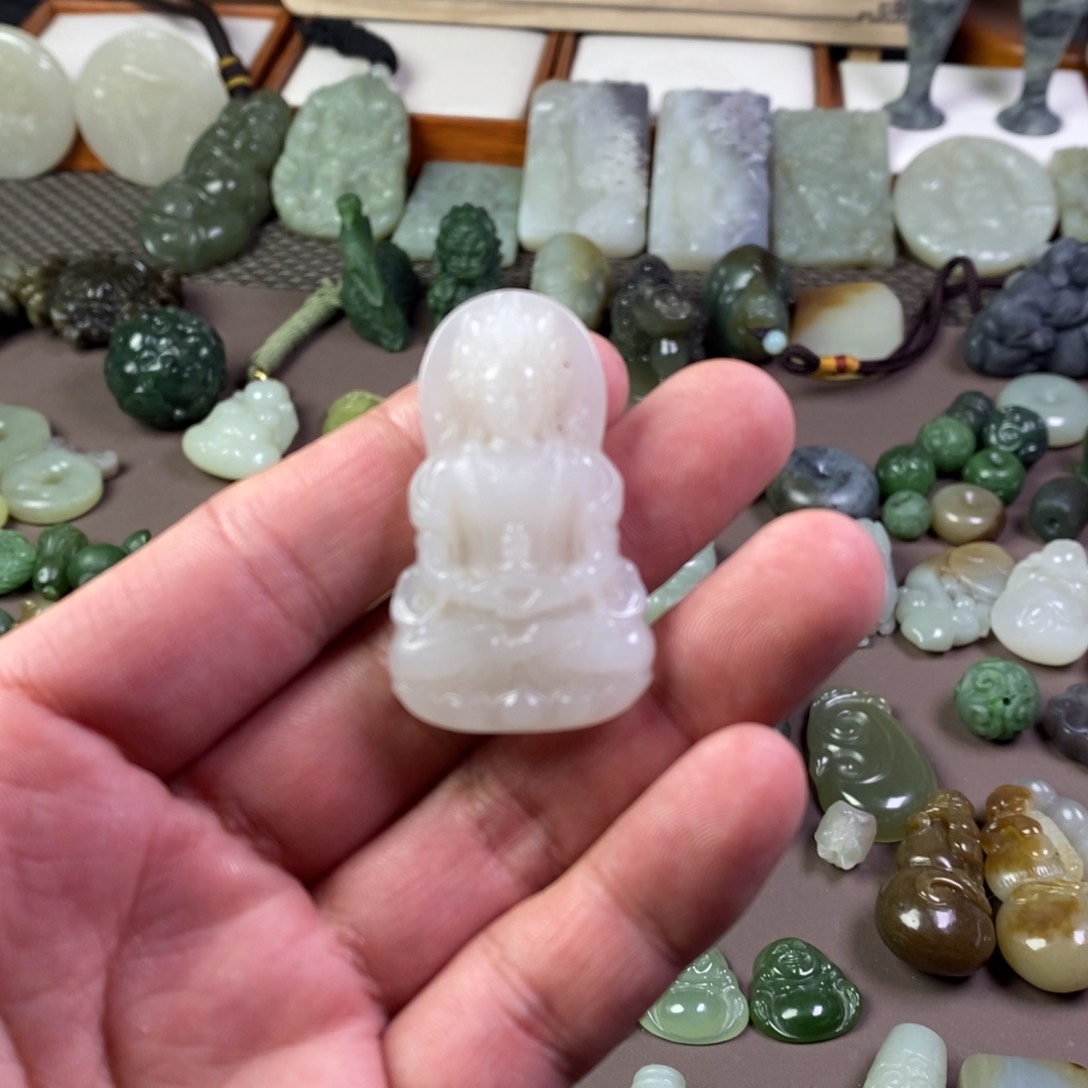 和田玉颈饰未镶嵌好****好