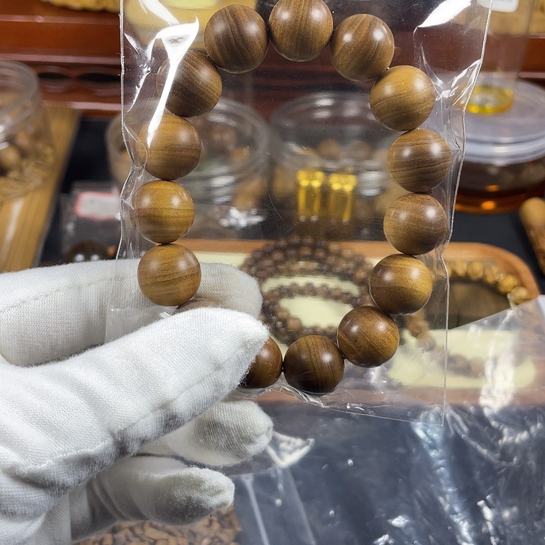 檀香木1.5横纹黑肉，印度老山檀香