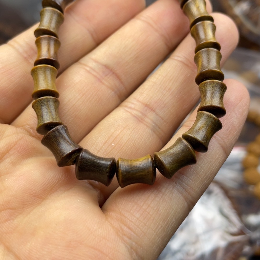 猴头核桃吊坠这么早