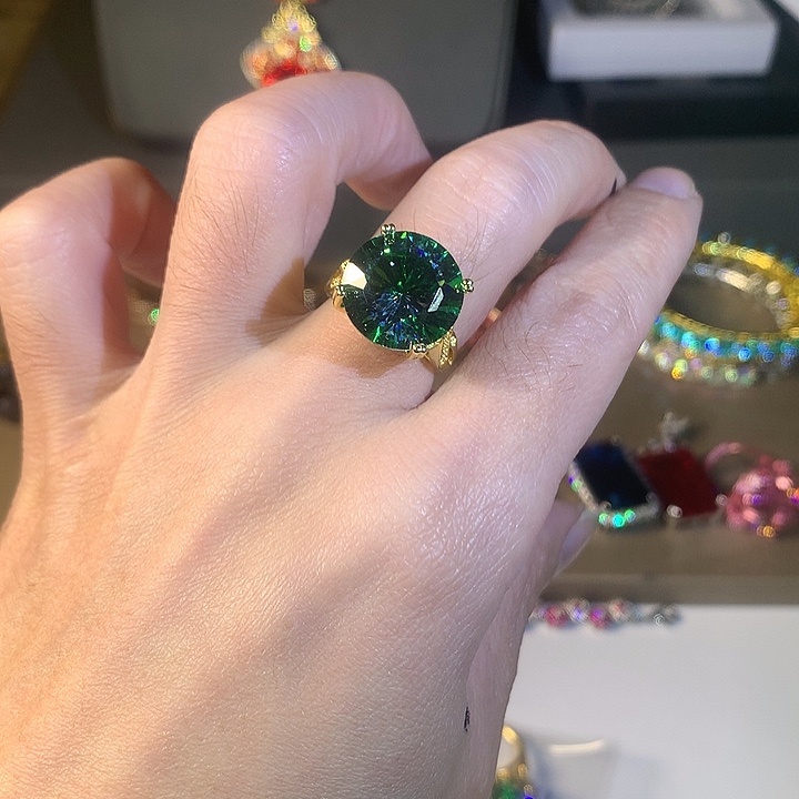 非金属35戒指。         