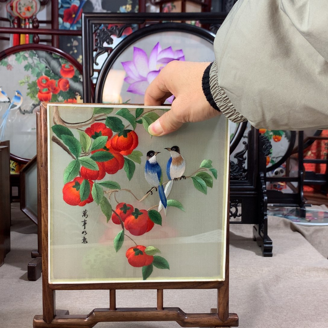 木精品苏绣实木摆件