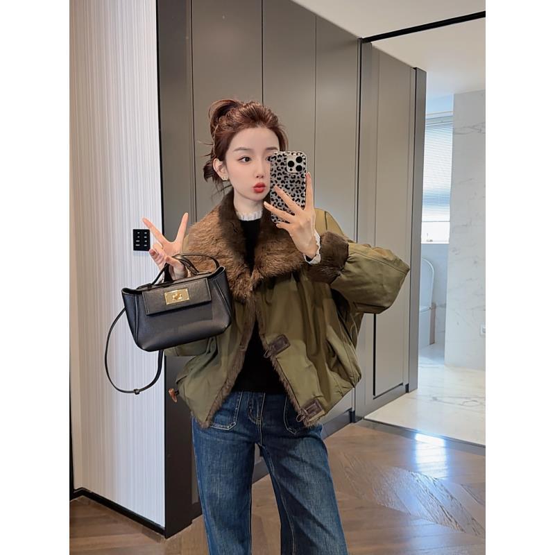 【大静静】“水貂鹅服”高级感进口青根貂翻领拼接90鹅绒短款派克服