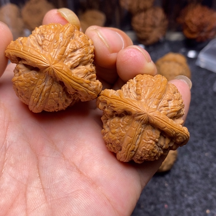 文玩核桃吊坠41精修白狮子四棱