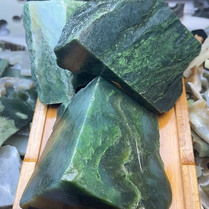 未镶嵌和田玉（糖玉）珠宝奇石南*