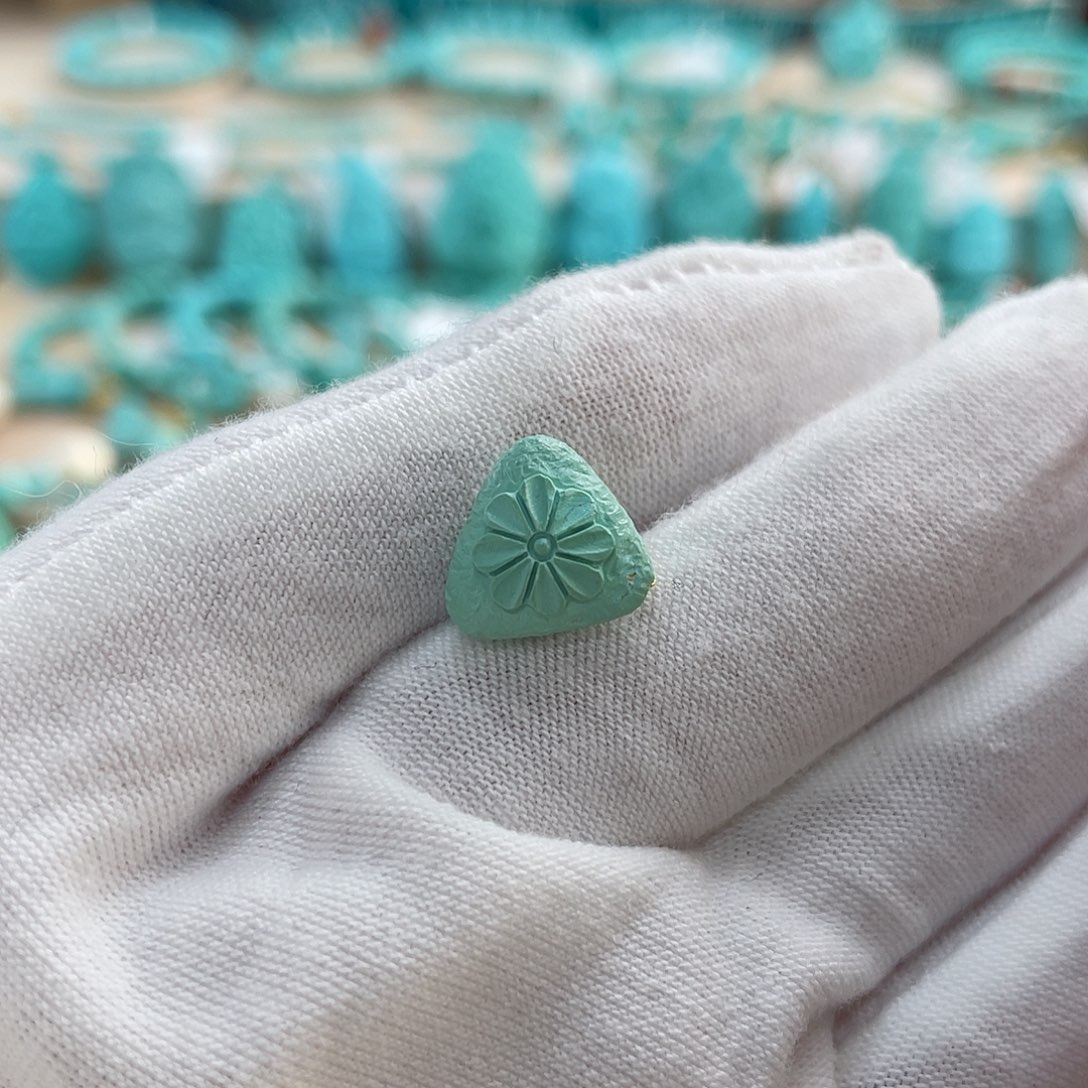 绿松石珠宝奇石未镶嵌