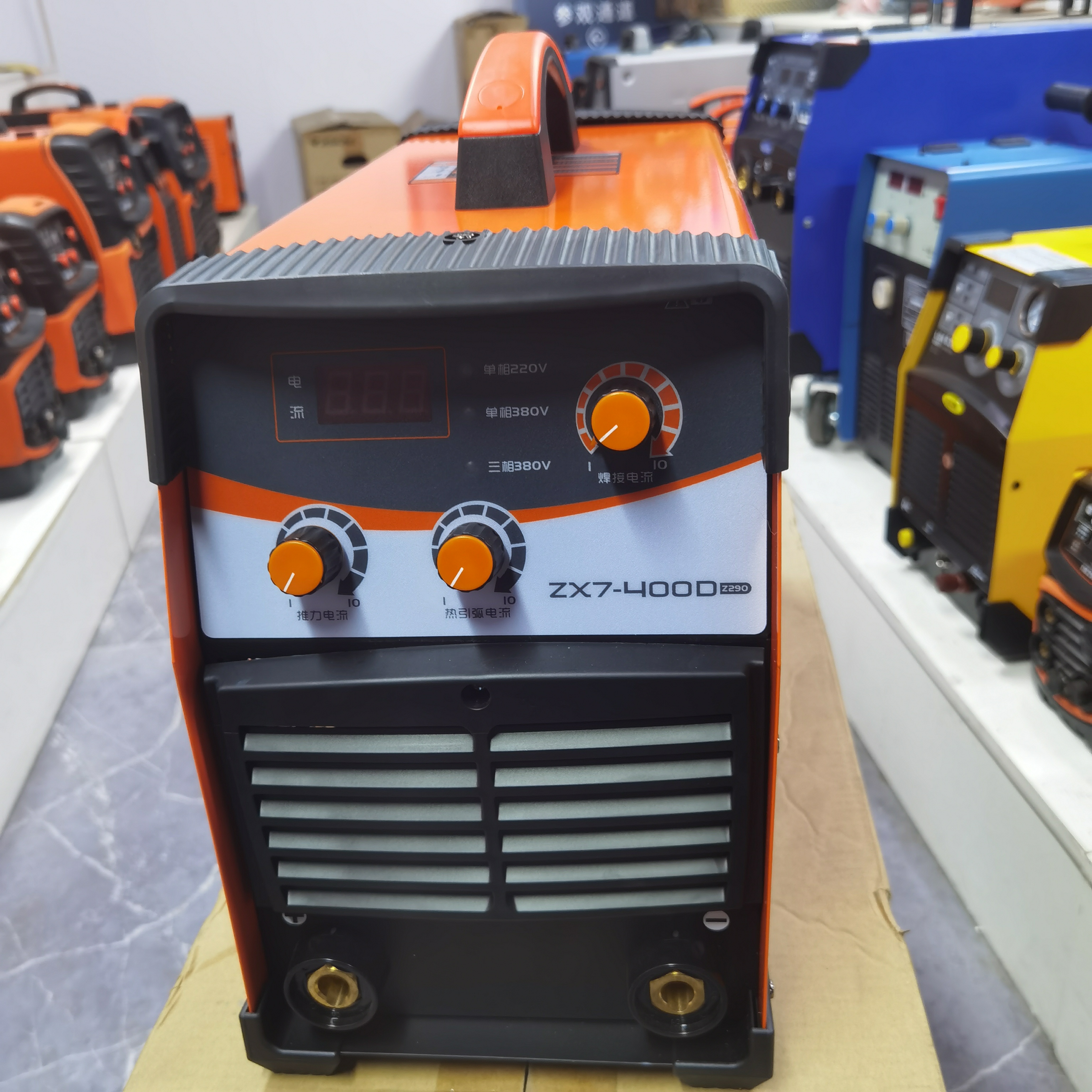 佳士经典老款双电宽电压zx7-400d手把焊机一台