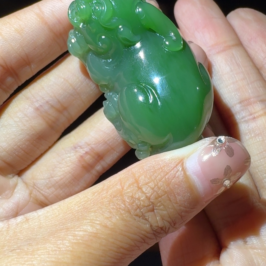 和田玉吊坠未镶嵌