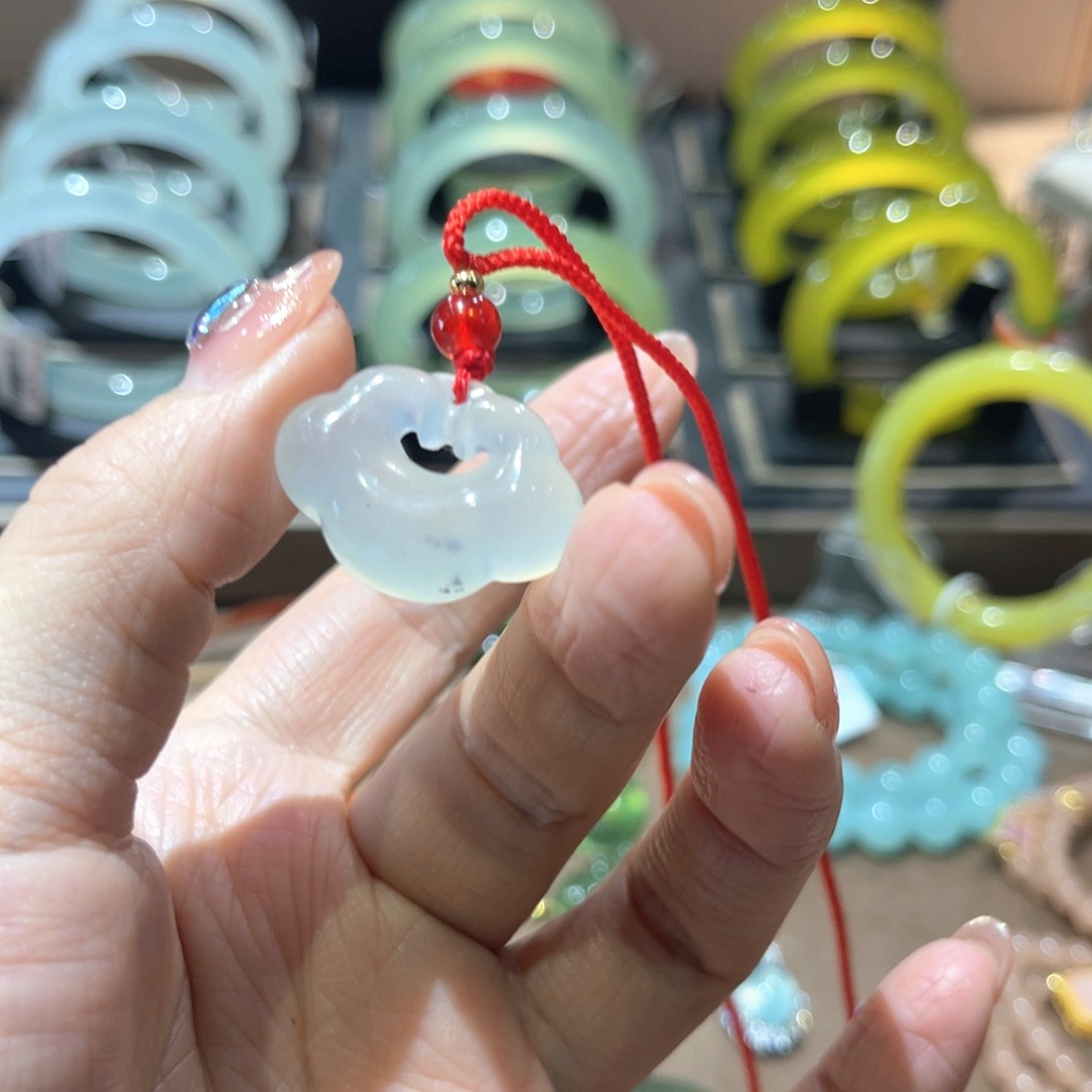 岫玉手镯未镶嵌手镯