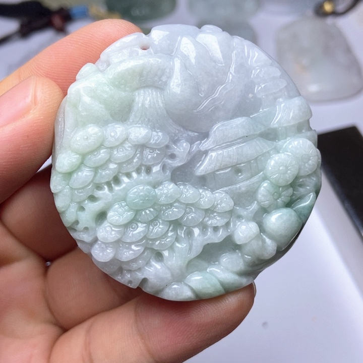 翡翠未镶嵌颈饰翡翠