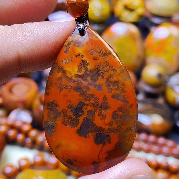 玛瑙/玉髓颈饰未镶嵌