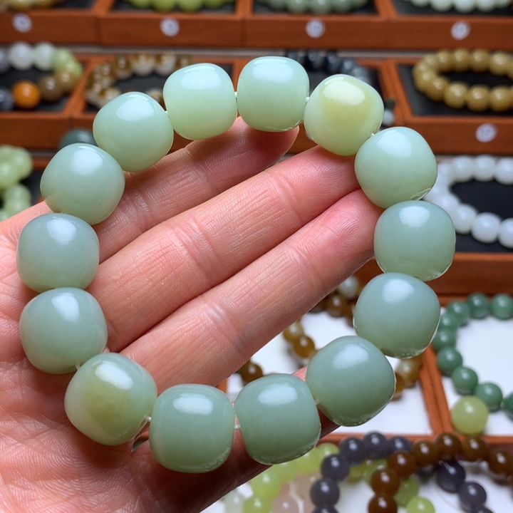 和田玉手串未镶嵌