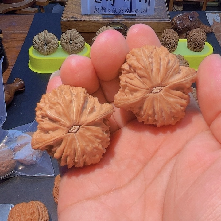 文玩核桃把件磨盘