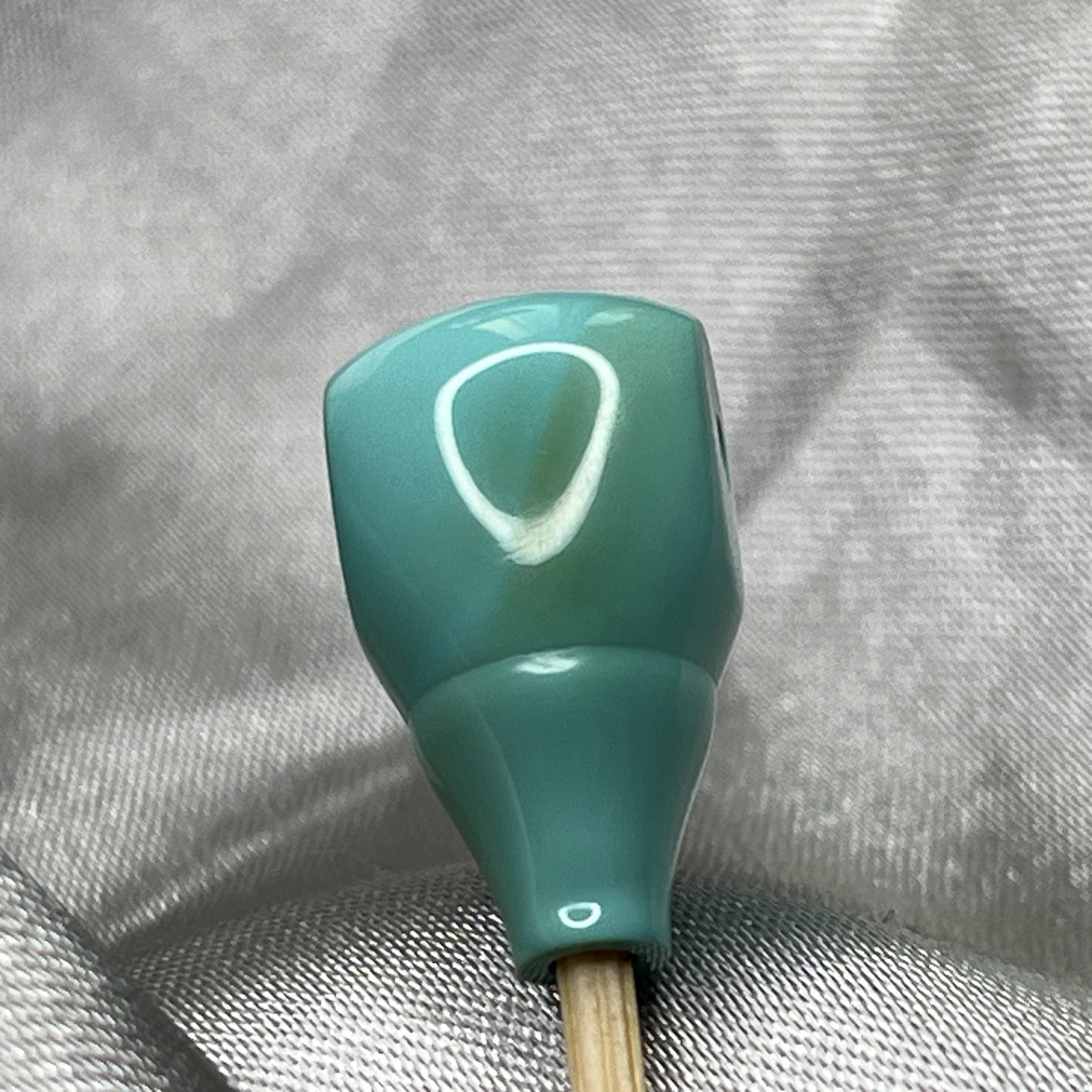 绿松石水波纹三通，尺寸10.1x9.7x18.3mm重2.42克