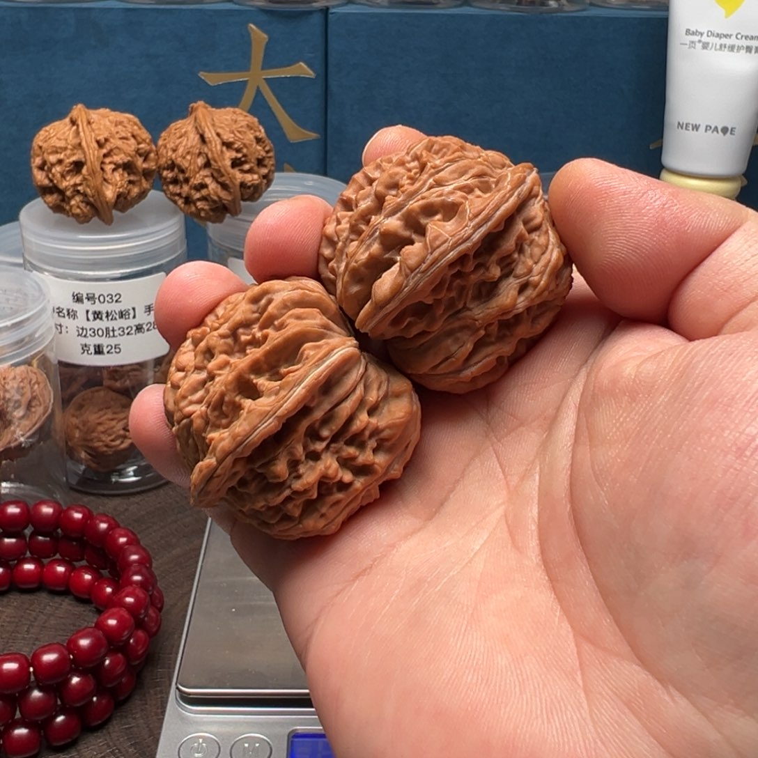 把件文玩核桃P01四座楼42mm运费顺丰到付