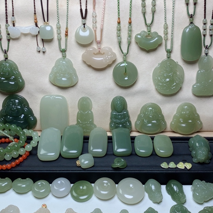 和田玉吊坠未镶嵌