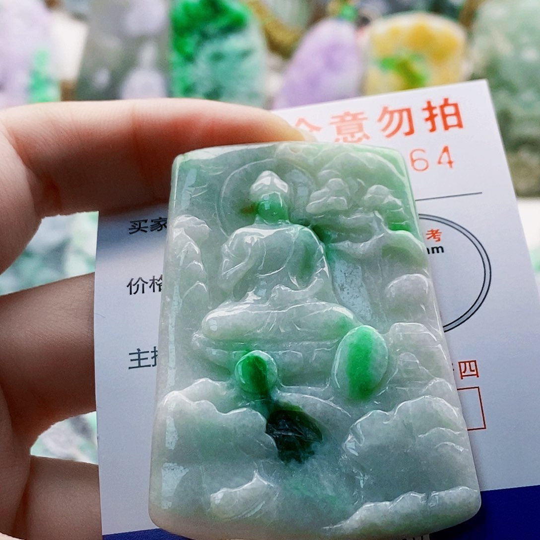 吊坠(不含链)未镶嵌翡翠