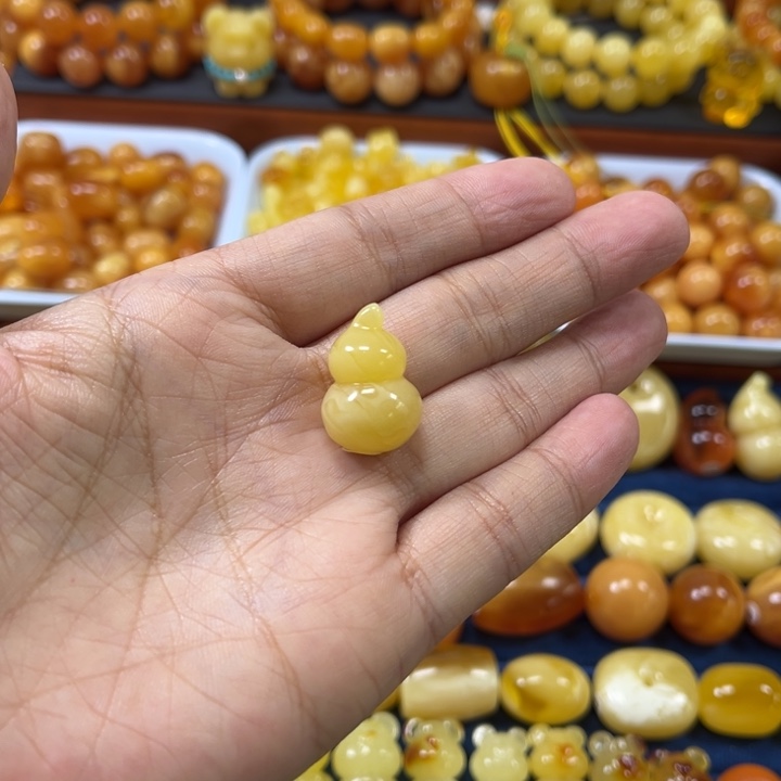 琥珀未镶嵌裸石卡21加葫芦福禄寿