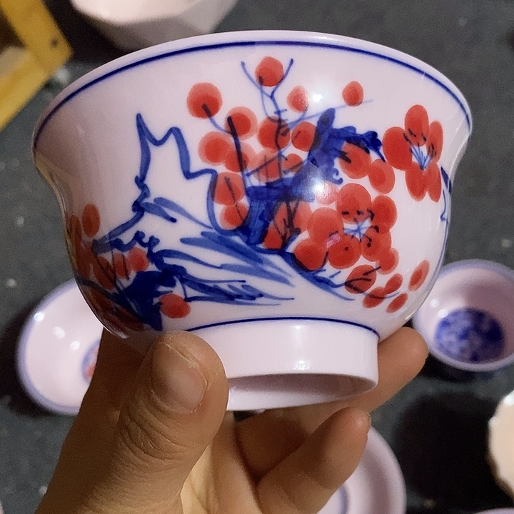 摆件陶4.5寸红稀土手绘红梅碗