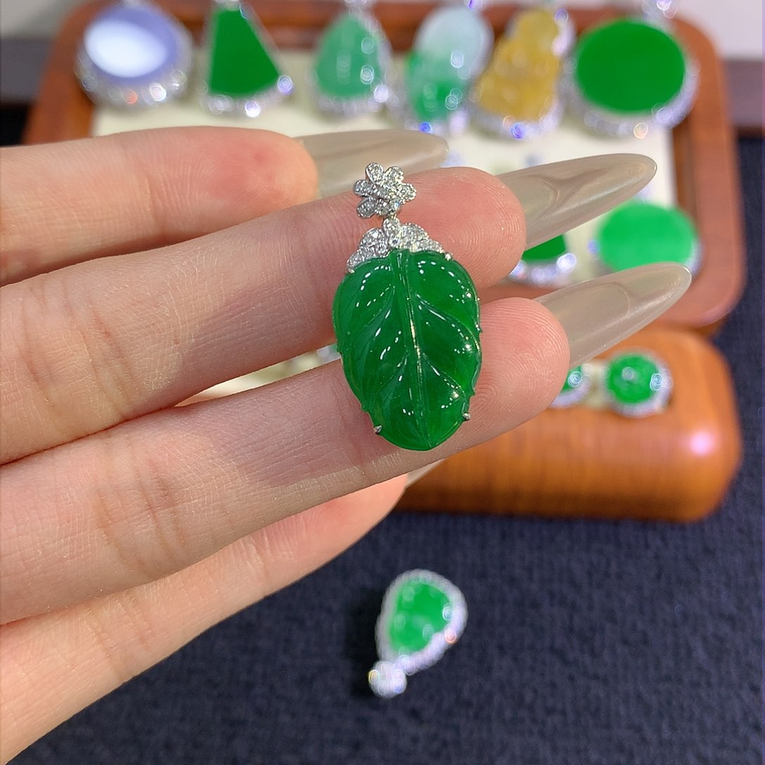 【闪购商品】翡翠18K金镶嵌吊坠(不含链)叶子