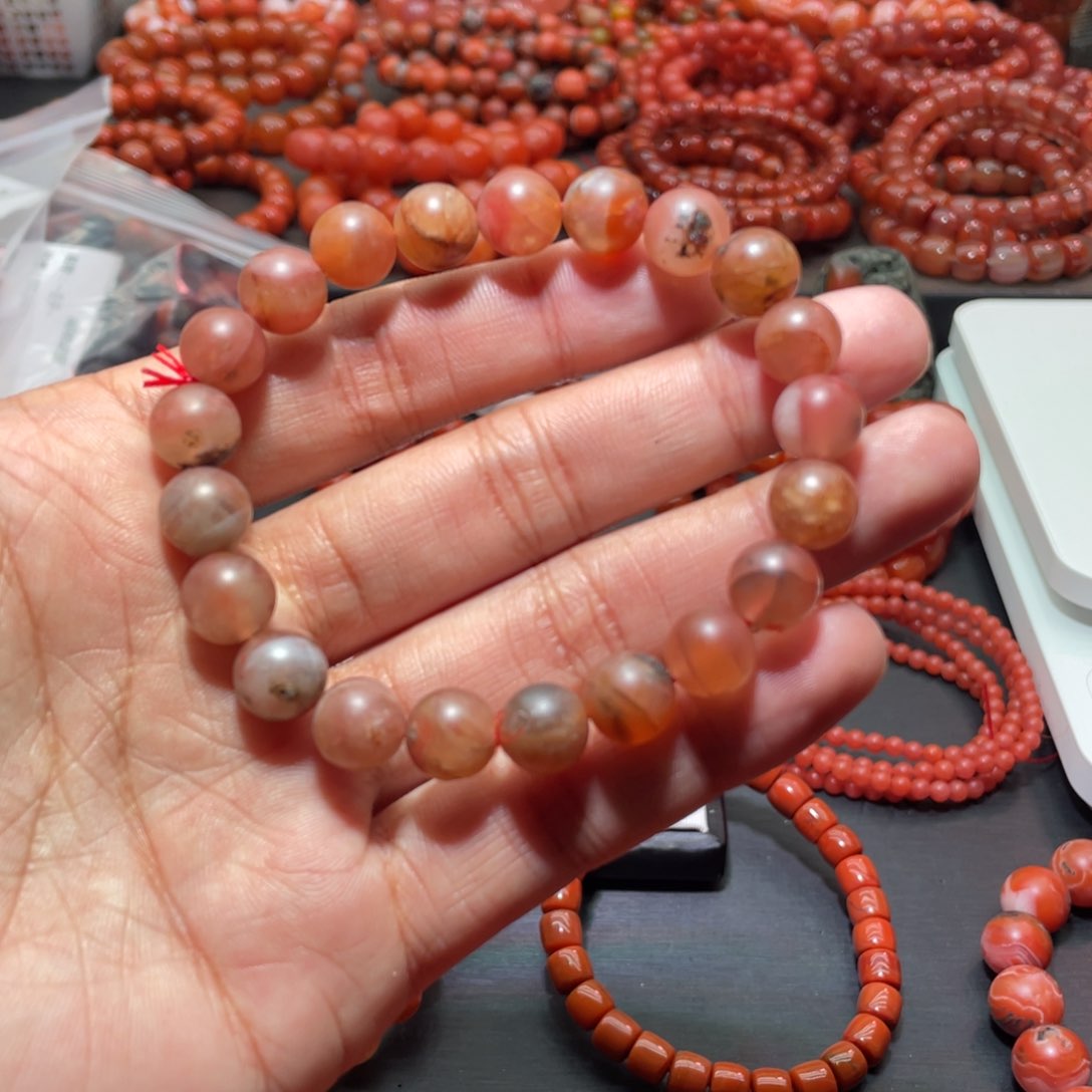 南红玛瑙手链未镶嵌