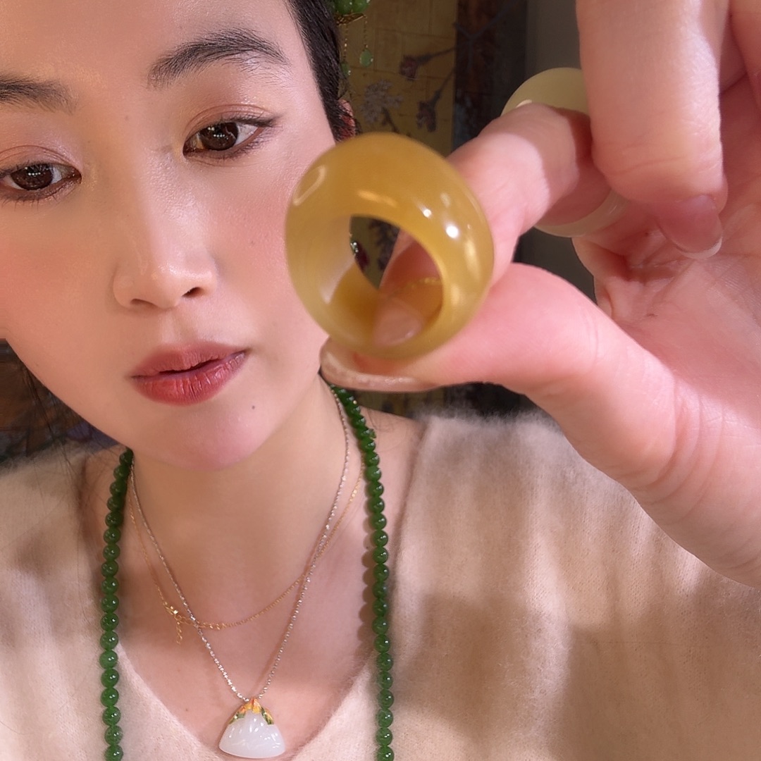 和田玉未镶嵌戒指