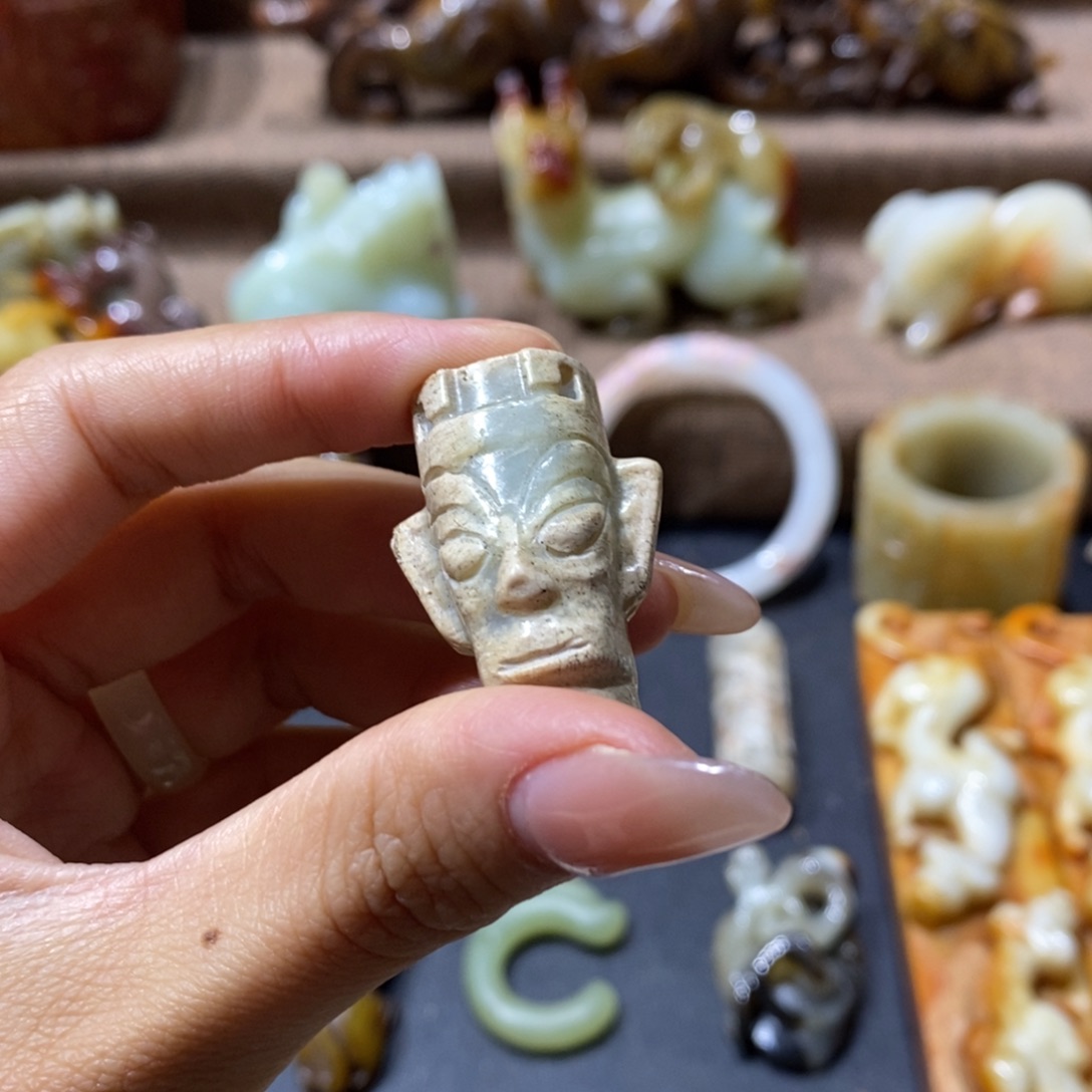 玩***事和田玉未镶嵌挂件