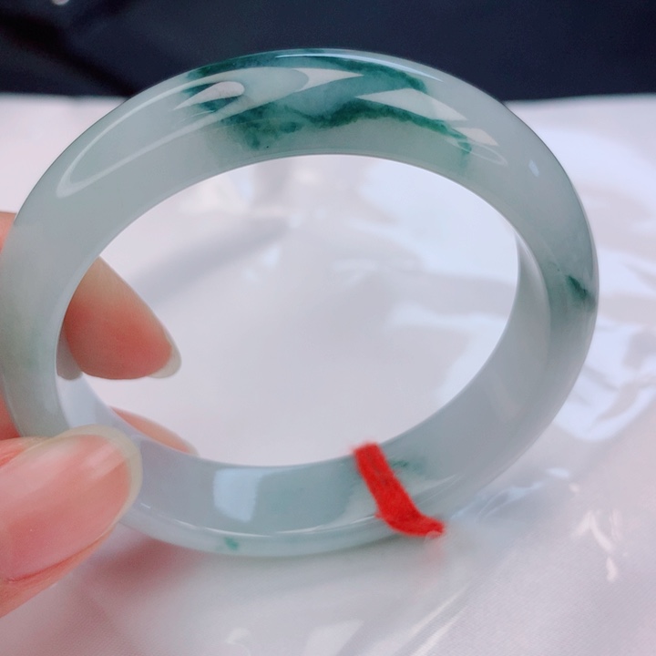 翡翠未镶嵌手镯52圈