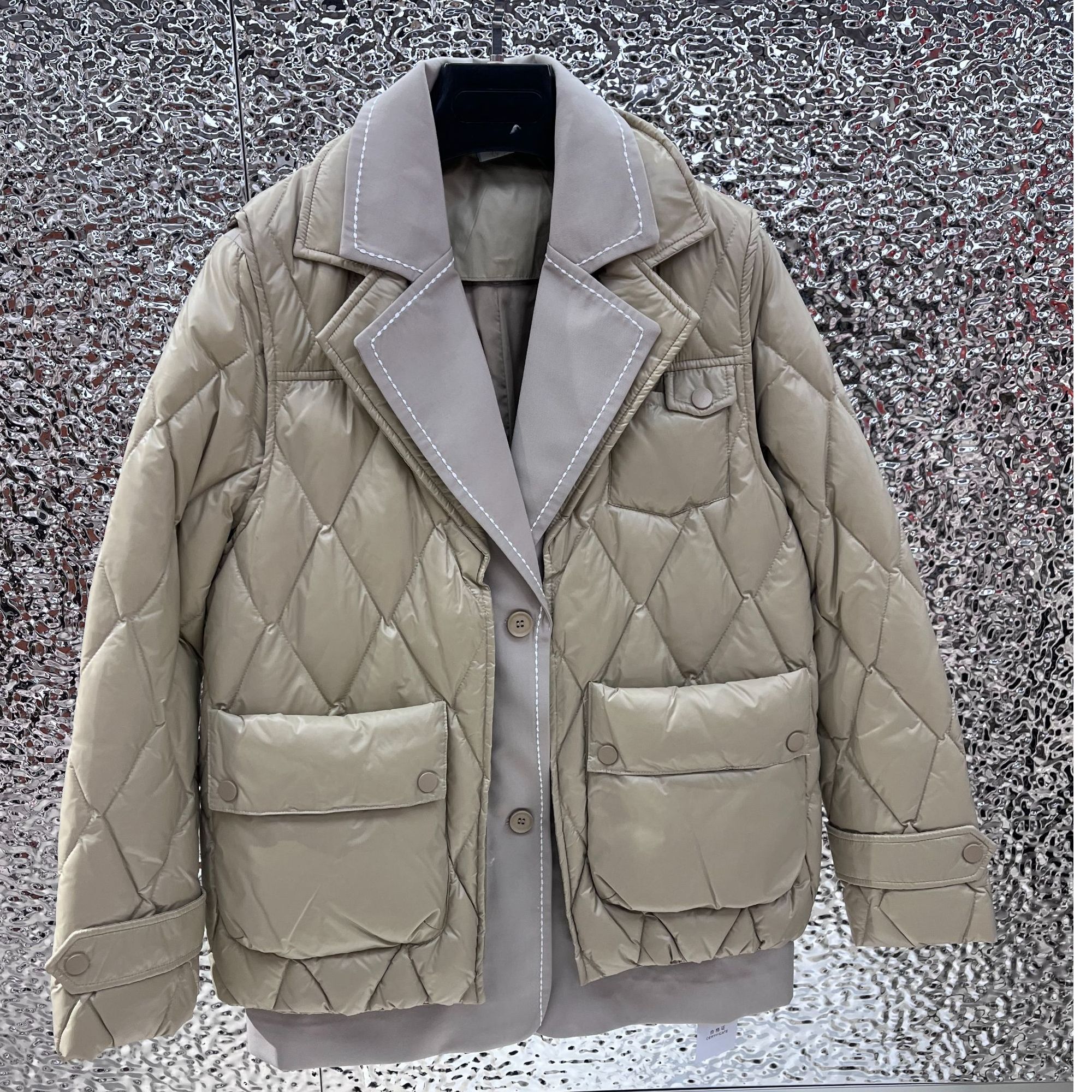 39 西服领可拆卸羽绒服