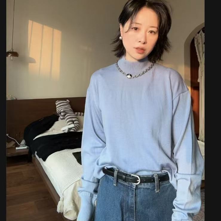 Max浅蓝色半高领毛针织衫