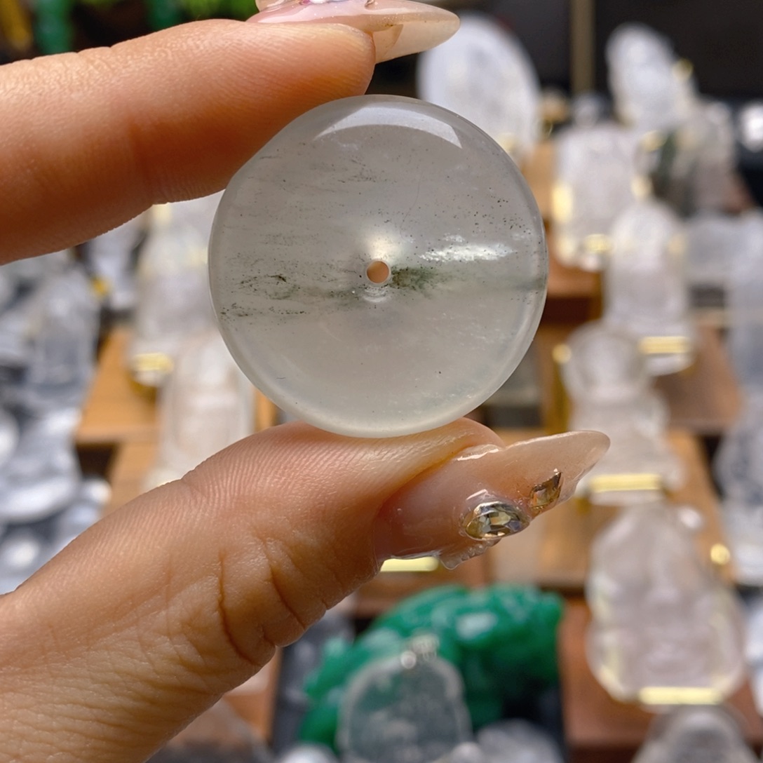 石英质玉颈饰未镶嵌