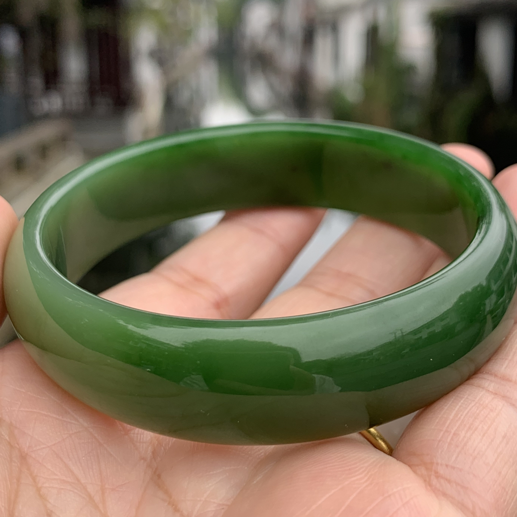 俄罗斯碧玉菠菜绿手镯