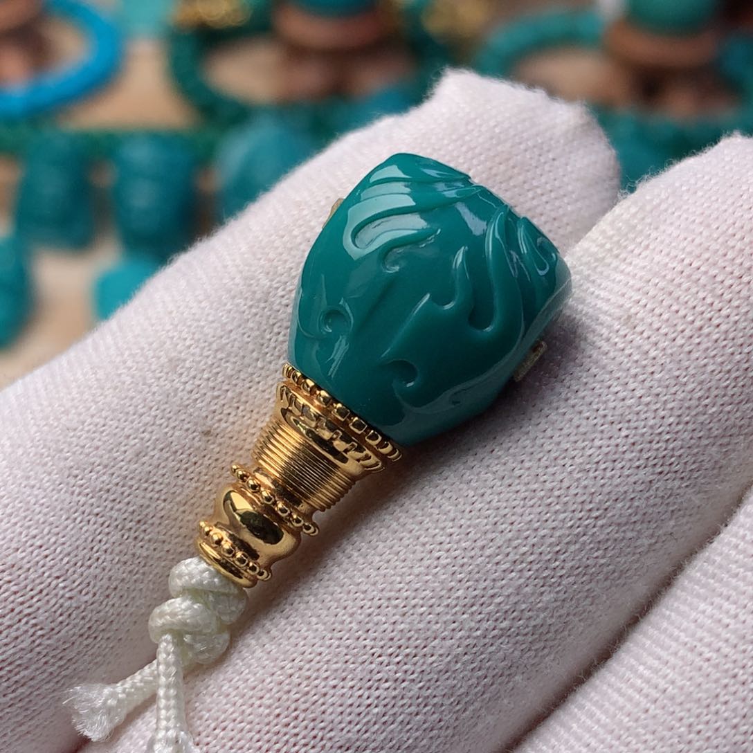 绿松石珠宝奇石18K金镶嵌13.8mm