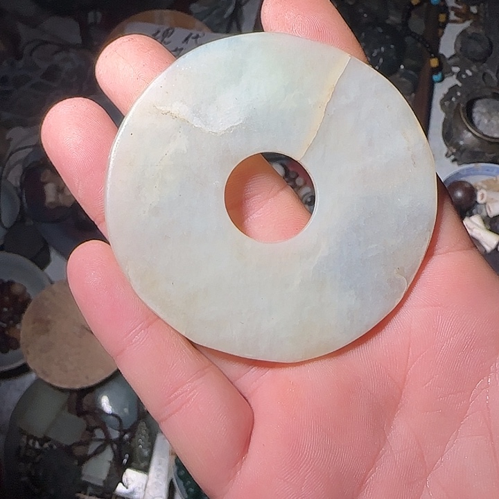 雨***潇石材工艺品吊坠牌子