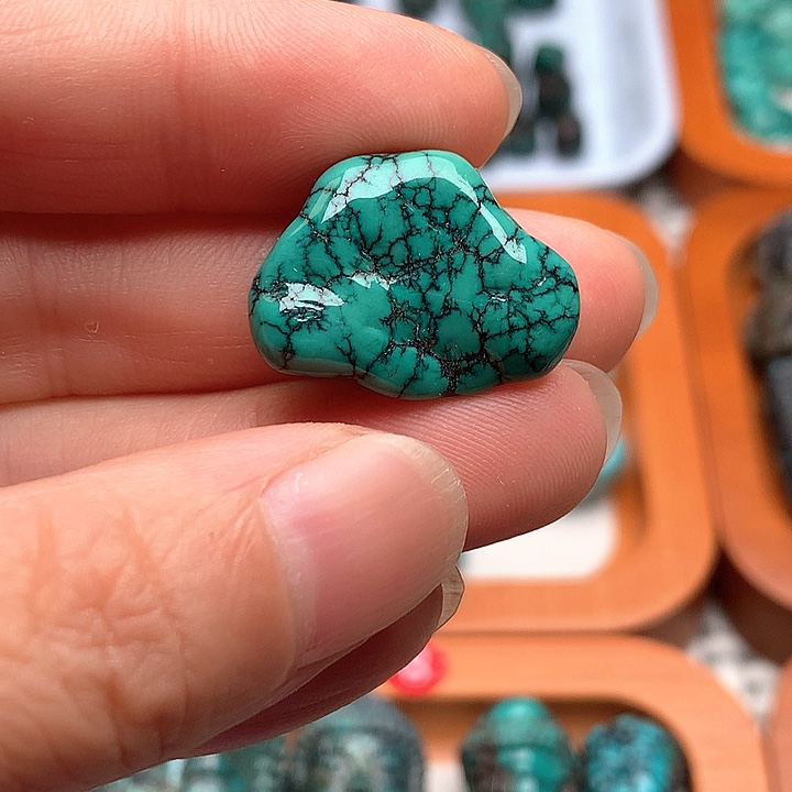 湖北天然原矿松石随型