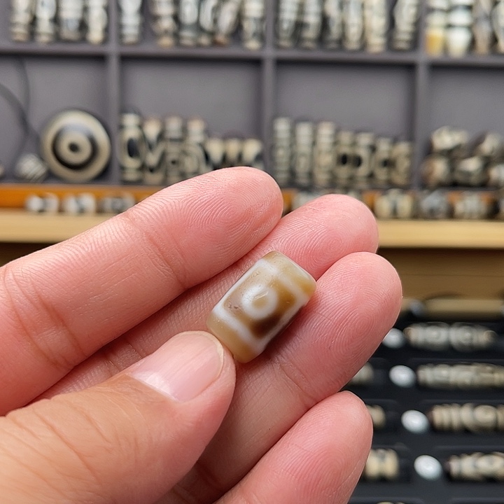 玛瑙/玉髓颈饰未镶嵌上肯台珠玛瑙条纹