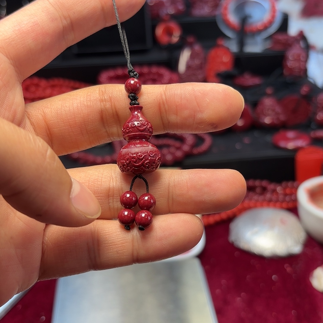 天然辰砂紫金砂葫芦手机挂件