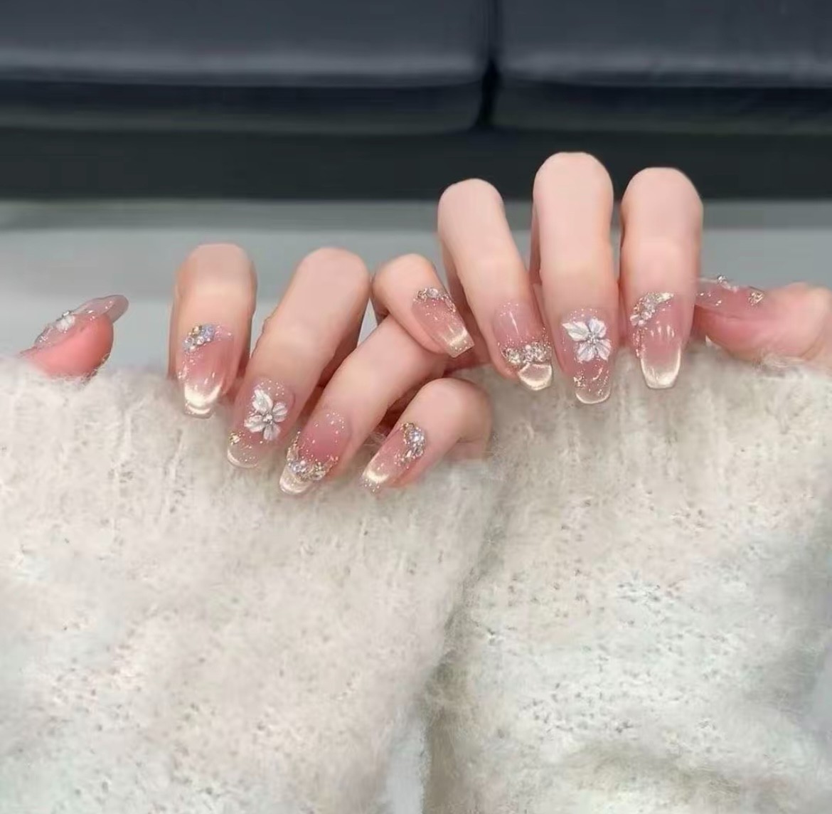 【花瓣月影】纯手工穿戴美甲高级感纯欲显白可拆卸穿戴式美甲