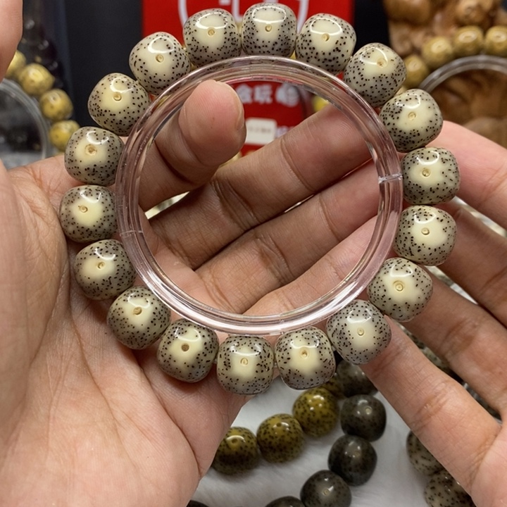 蝎***️手串星月菩提13大眼睛