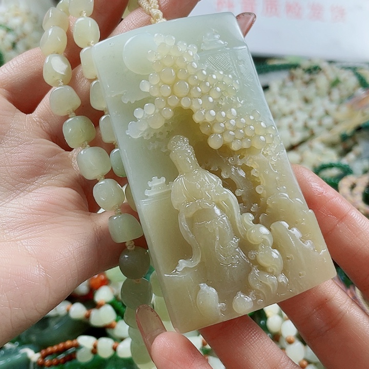 颈饰未镶嵌和田玉