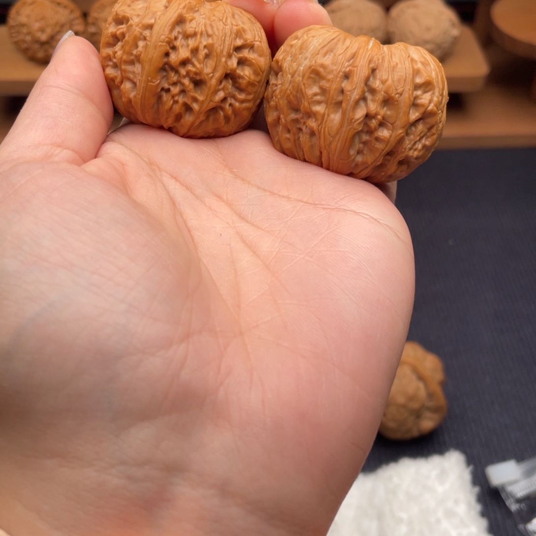 ****硕吊坠文玩核桃元宝