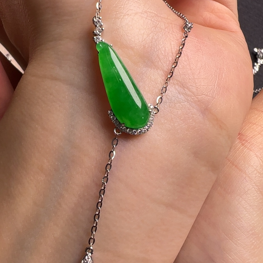 翡翠18K金镶嵌颈饰Y福瓜套链