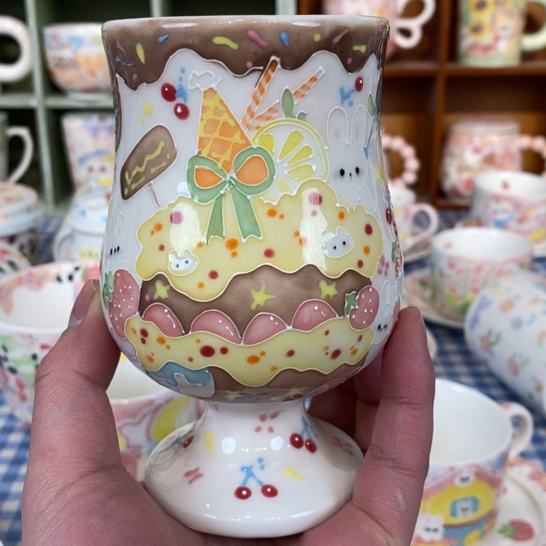 瓷片想****爱巧克力兔子高脚杯