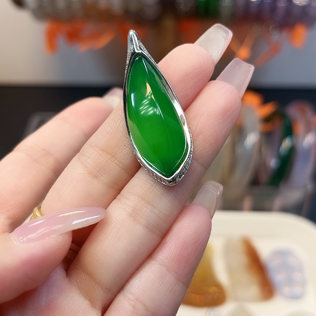 玛瑙/玉髓银S925镶嵌颈饰