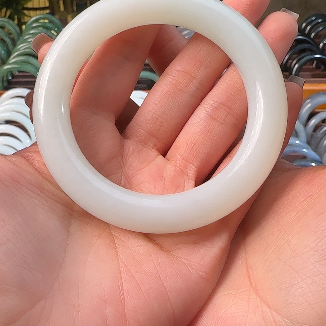 和田玉未镶嵌手镯58