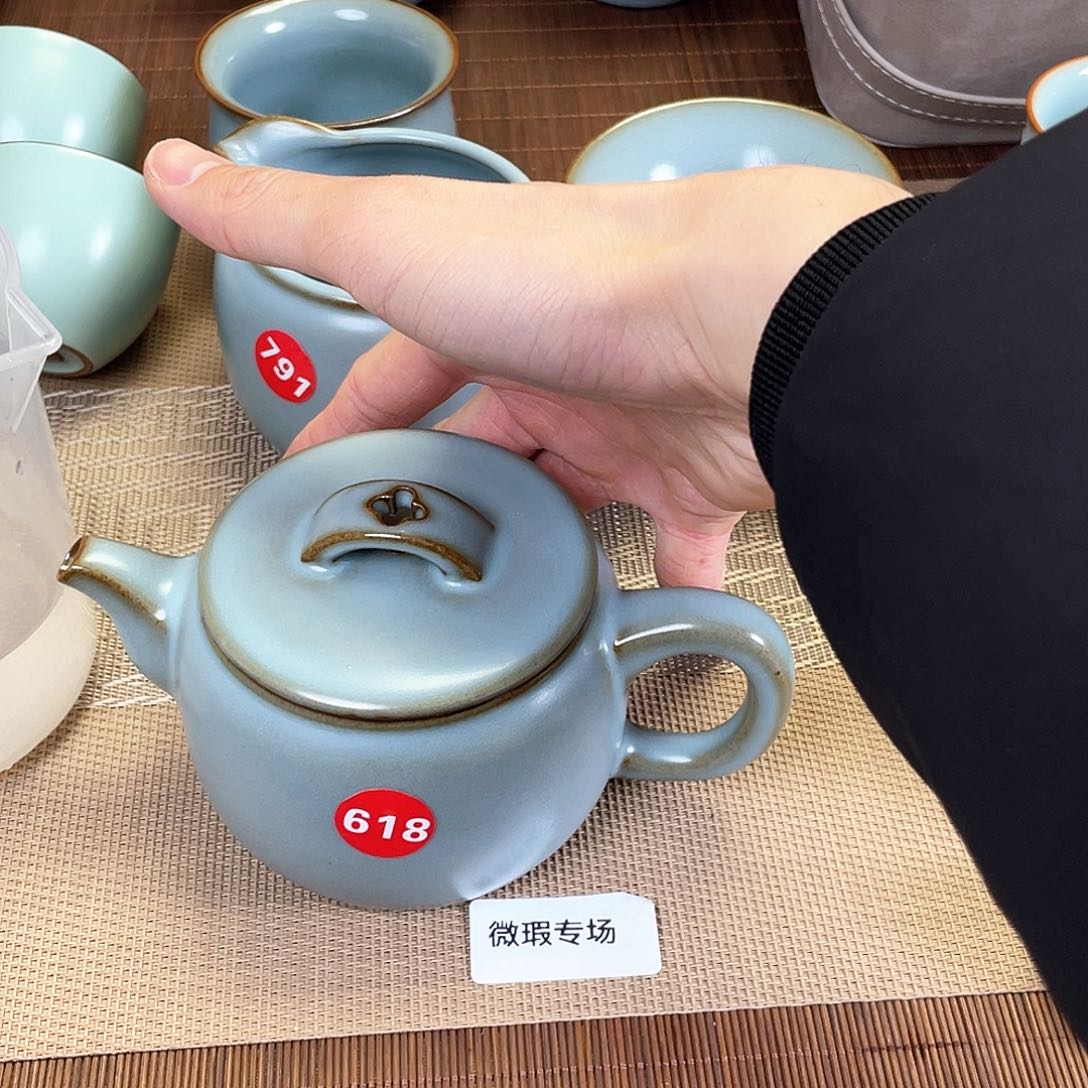 瓷片。。。。。。。。。。。。。。。。。